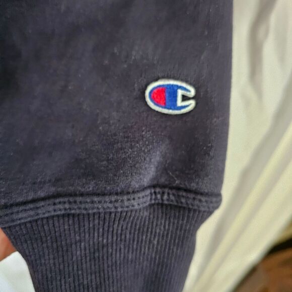 Champion Navy Sweatshirt - Picture 4 of 5